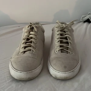Sneakers  - Vanlig skor från scorett använda nån gång ny pris 1000 kr  Mitt pris 500