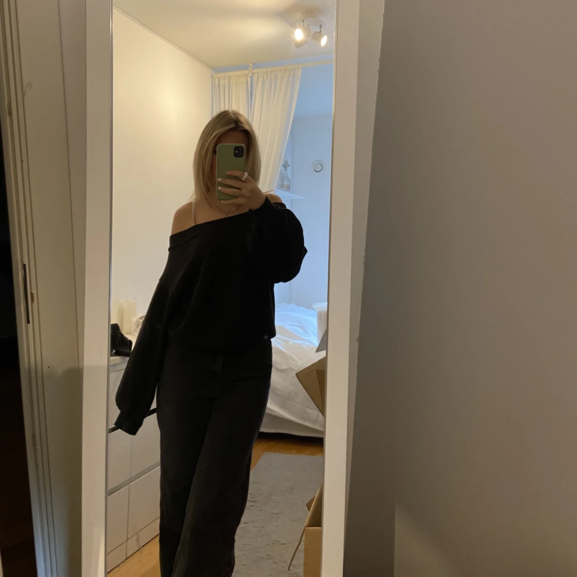 Off shoulder tröja - 90