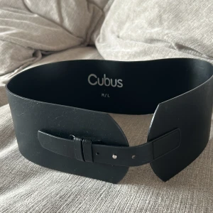 Skärp  - Skärp Cubus M/L