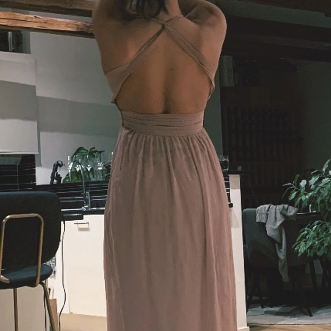 Beige/ljusrosa långklänning bubbleroom storlek S🌸 - 91