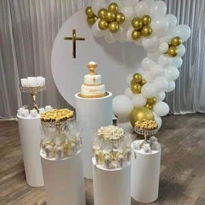 Bröllop, Konfirmation, Fest, Event, Kalas, Förlovning, Dop, Klänning - DMa för mer information angående bokning  instagram sida @gabriels_dekorationer. telefonnummer 0760738611 Vi dekorerar hemma hos er om du bor I Östergötland eller I Jönköping 