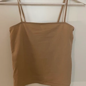 Linne - Säljer detta beigea linne som blivit för litet för mig. 