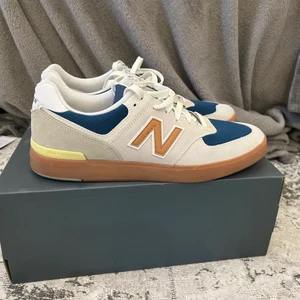 Skor herr - New Balance skor i toppskick! Storlek 45  Har du frågor är det bara att skriva