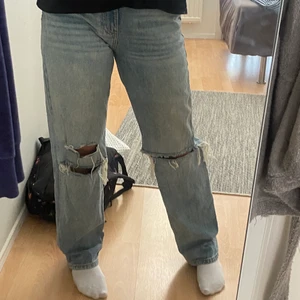 Gina 90s jeans - Jättefina Gina jeans som inte jag kommit till användning, bra skick! Köptes för 599, säljer för 220+frakt💕