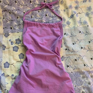 Lila Halterneck Topp - Jättefin lila halterneck topp 💕