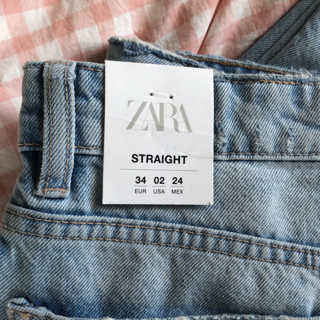 Zara Midrise ljusblå jeans storlek 34 - 91