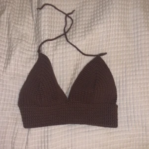topp - virkad topp i mörkbrun passar xs-small