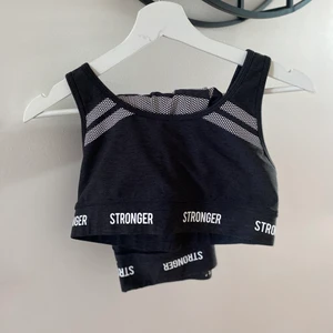 Stronger träningsset  - Tränings set, tights + sport bh storlek M 