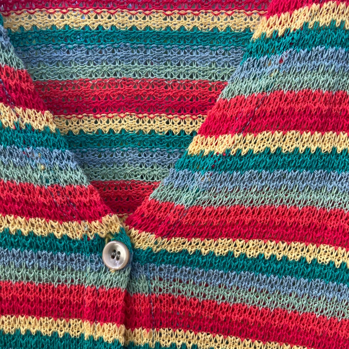 Stickad(?) kofta  - 90