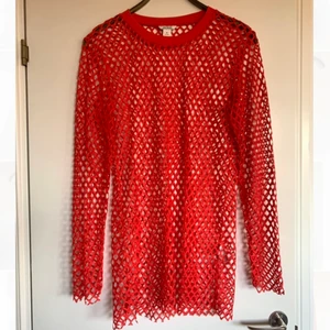 Meshtröja - Röd oversize meshtröja, Monki, strl m 🌹