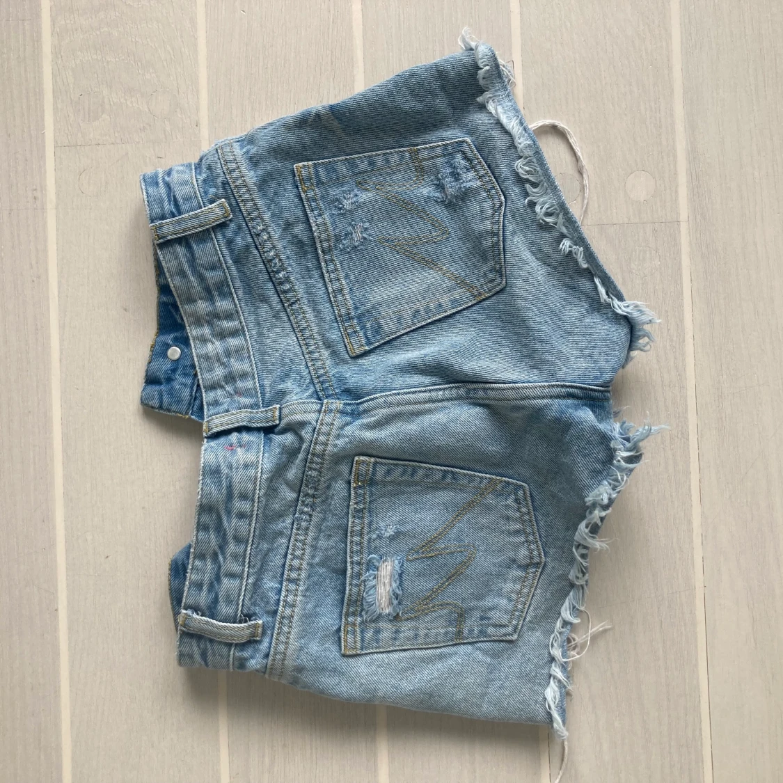Basic Ripped Shorts - 90