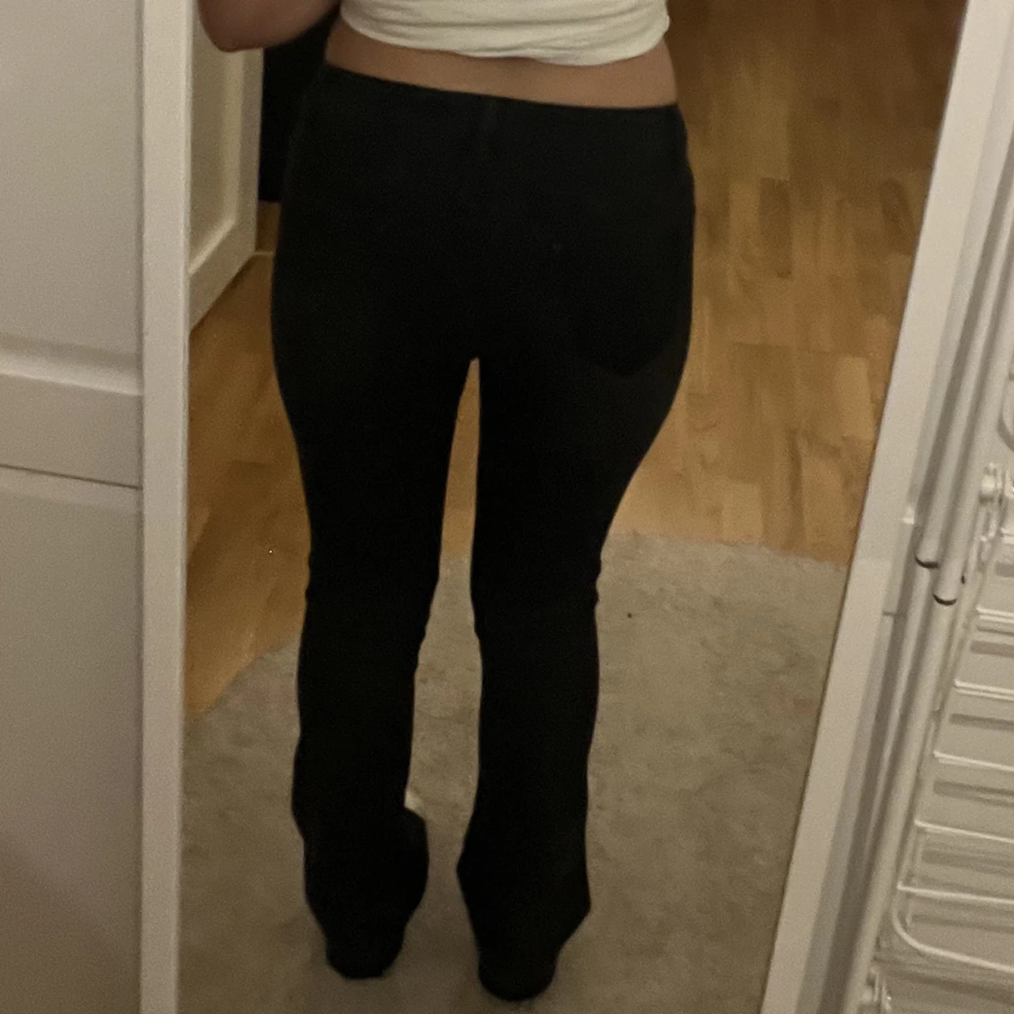 Lågmidjade bootcutjeans  - 90