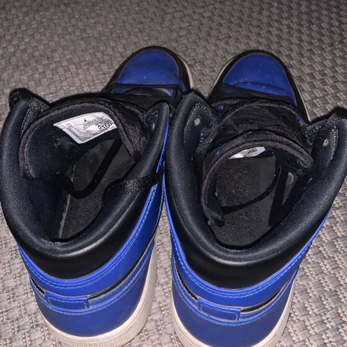 Jordans 1 mid hyper royal  - 91