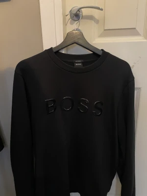 Hugo boss sweatshirt  - Hugo boss mercerised, storlek M, Skick 10/10 Pris 500 Pris kan diskuteras vid snabb affär