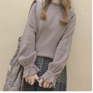 Söt stickad tröja - Stickad tröja som är super mjuk och super stretchig!! 