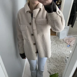 Storlek 164 - Kappa från zaras barnavdelningen i storlek 164, jätte skön och mjuk