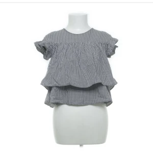 Storlek xs - Jätte söt topp/ blus från zara i storlek xs