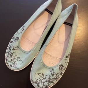 Ballerina skor Strl. 37 - Sparsamt använda.