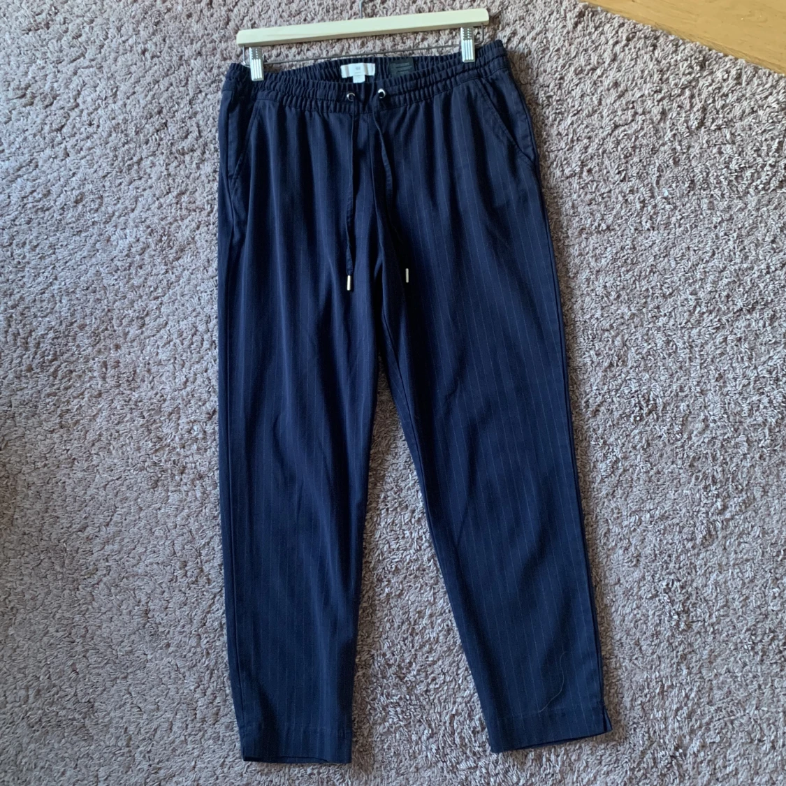 Blå elastiska byxor H&M 42