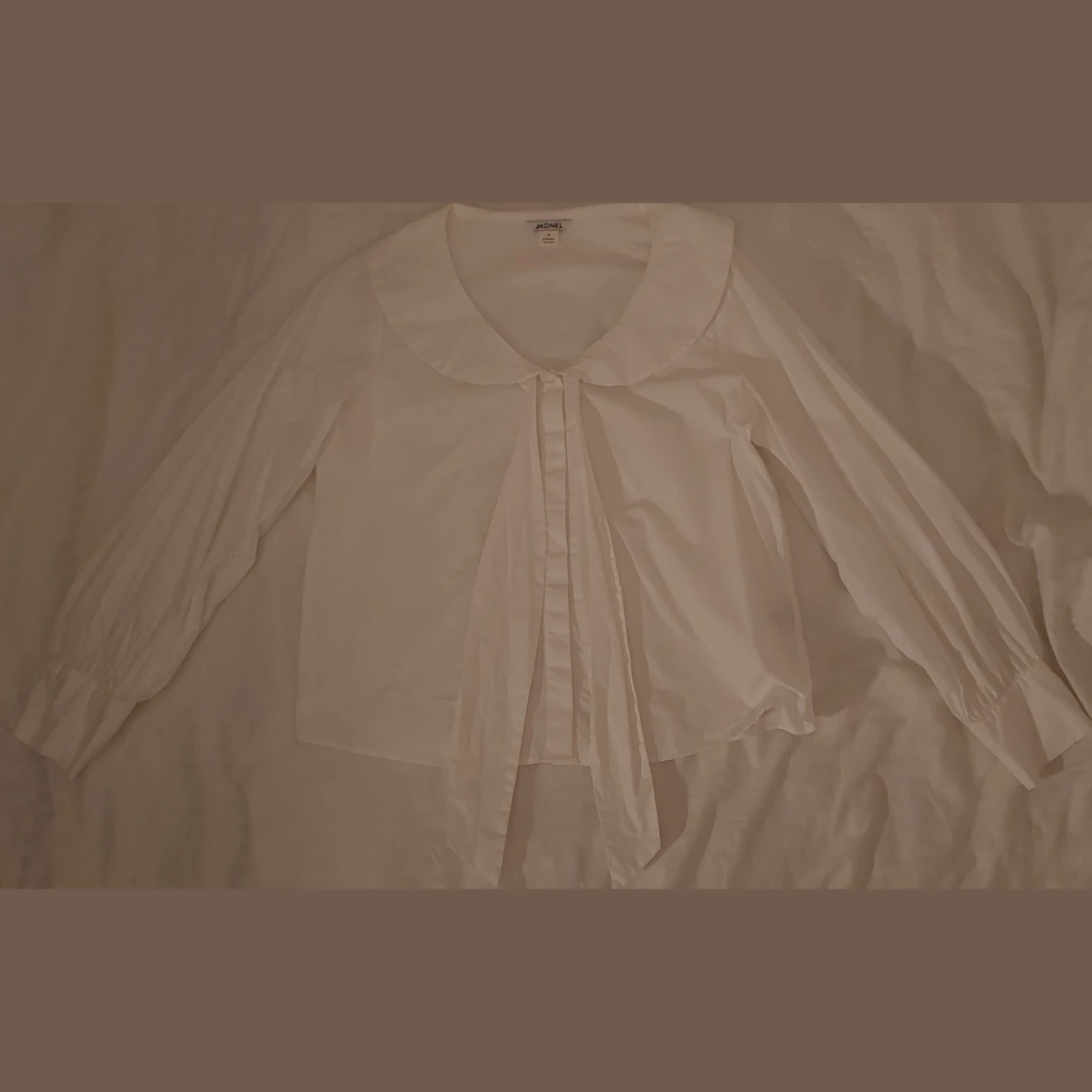 Vit blus Monki stl M  - 90