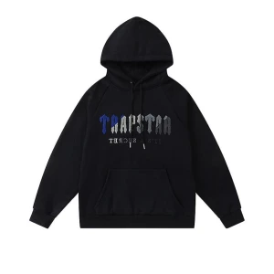Trapstar hoodie storlek m  - De e trapstar hoodie storlek har aldrig använd den ute och den är köpt för 800 (kan byta)