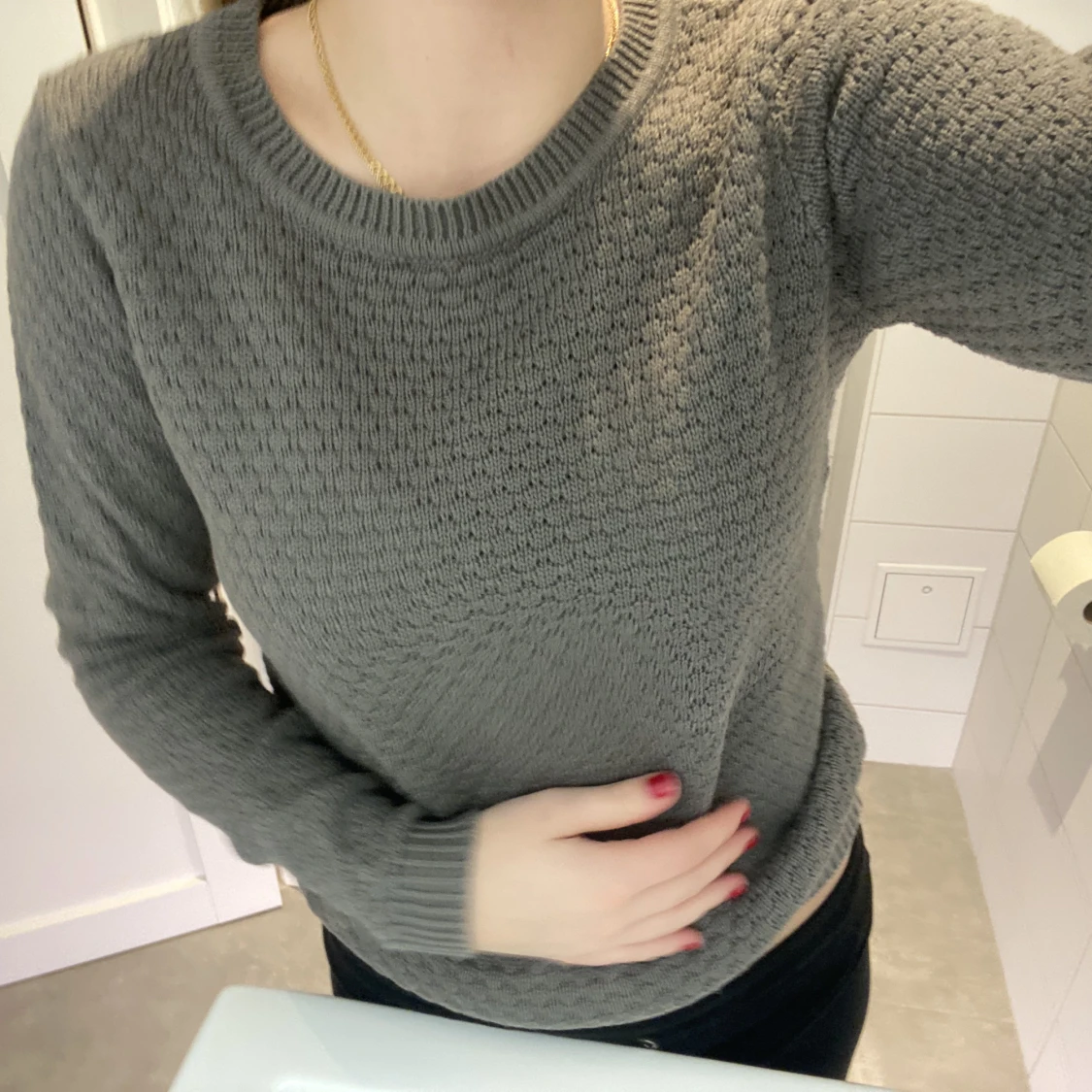 Grå stickad tröja  - 91