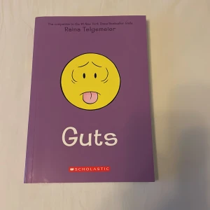 Bok: Guts av Raina Telgemeier  - En grafic novel om att växa up. Läst en gång och bokryggen är inte bruten så verkligen så gott som ny ❤️pris kan diskuteras men gratis frakt med priset jag satt 📦 😊orginalpris 190