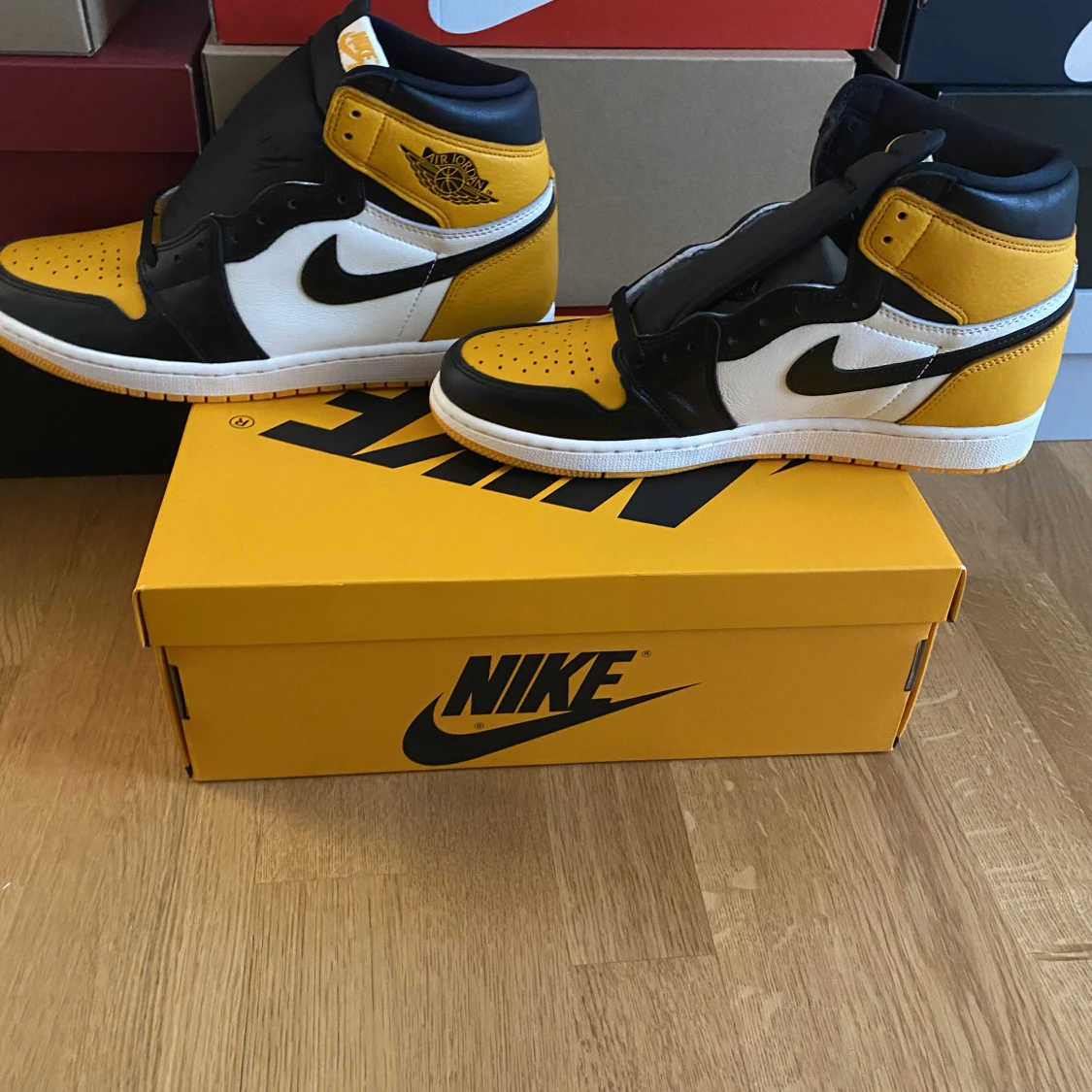 Jordan 1 Taxi - 90