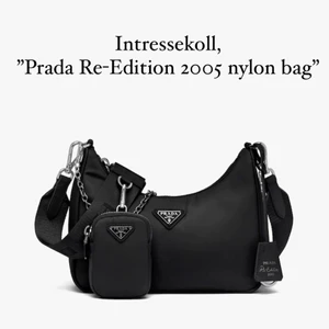 Prada Re-Edition 2005 nylon bag - Säljer min älskade väska som jag köpte på prada butiken i Stockholm. Har tyvärr ingen användning för den längre då jag köpt en annan. Äkthetsbevis, kvitto och original låda med dustbag finns, för fler bilder på väskan skriv privat. Sparsamt använd och jättefint skick eftersom väskan är gjord av nylon så blir den inte smutsig lätt. Fast pris.
