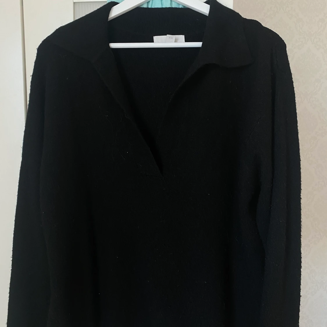 V ringad tröja från hm