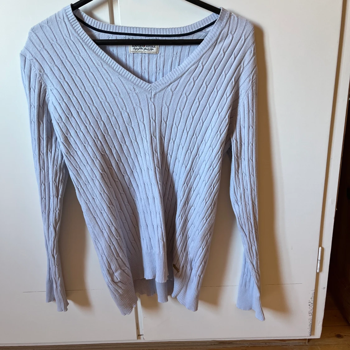 Märkes tröja jätte fint skick  - 90