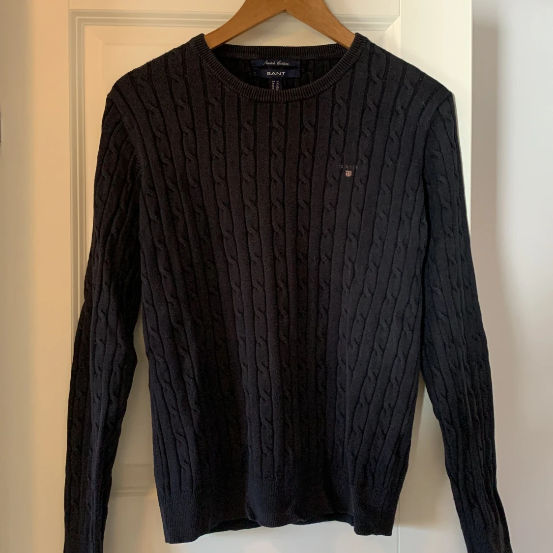 Svart Gant tröja