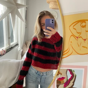 Randig stickad tröja f - Stickad croppad topp från Zara. Använd 3 gånger max