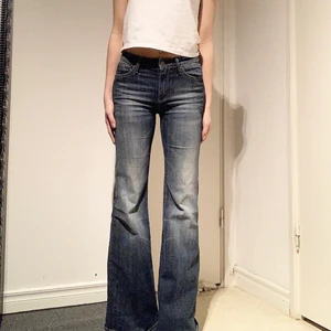 Lågmidjade jeans - Lågmidjade jeans från Crocker bootcut