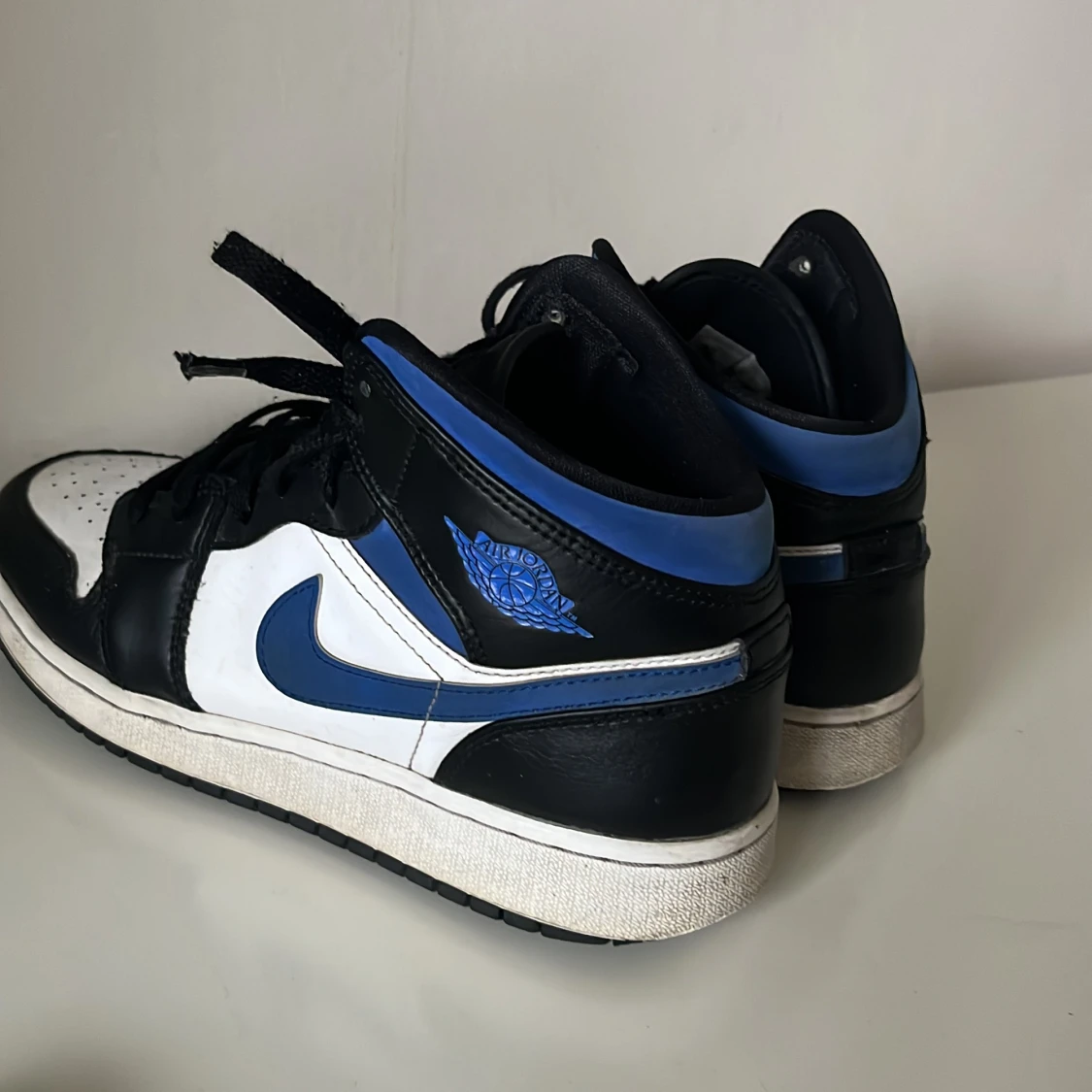 Air Jordan 1 Mid White Racer Blue (GS) - 91