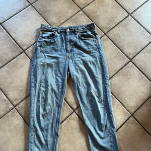 weekday jeans  - I bra skick 