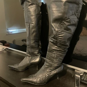 Bronx - Helt nya stövlar från Bronx i äkta skinn stl 39. Nypris 1995kr