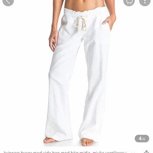 Linnebyxor  - Säljer ett par vita och ett par svarta linnebyxor från LightInTheBox. Aldrig använda då dom inte passar mig i storleken. Säljer för 200 kr st +frakt. Vid snabb affär kan ja gå ner i pris då jag villl sälja bort dom fort. De är storlekar S på båda. 