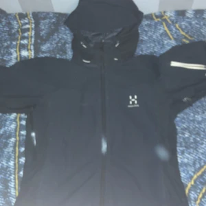 Haglöfs jacka  - Haglöfs jacka storlek M bra skick