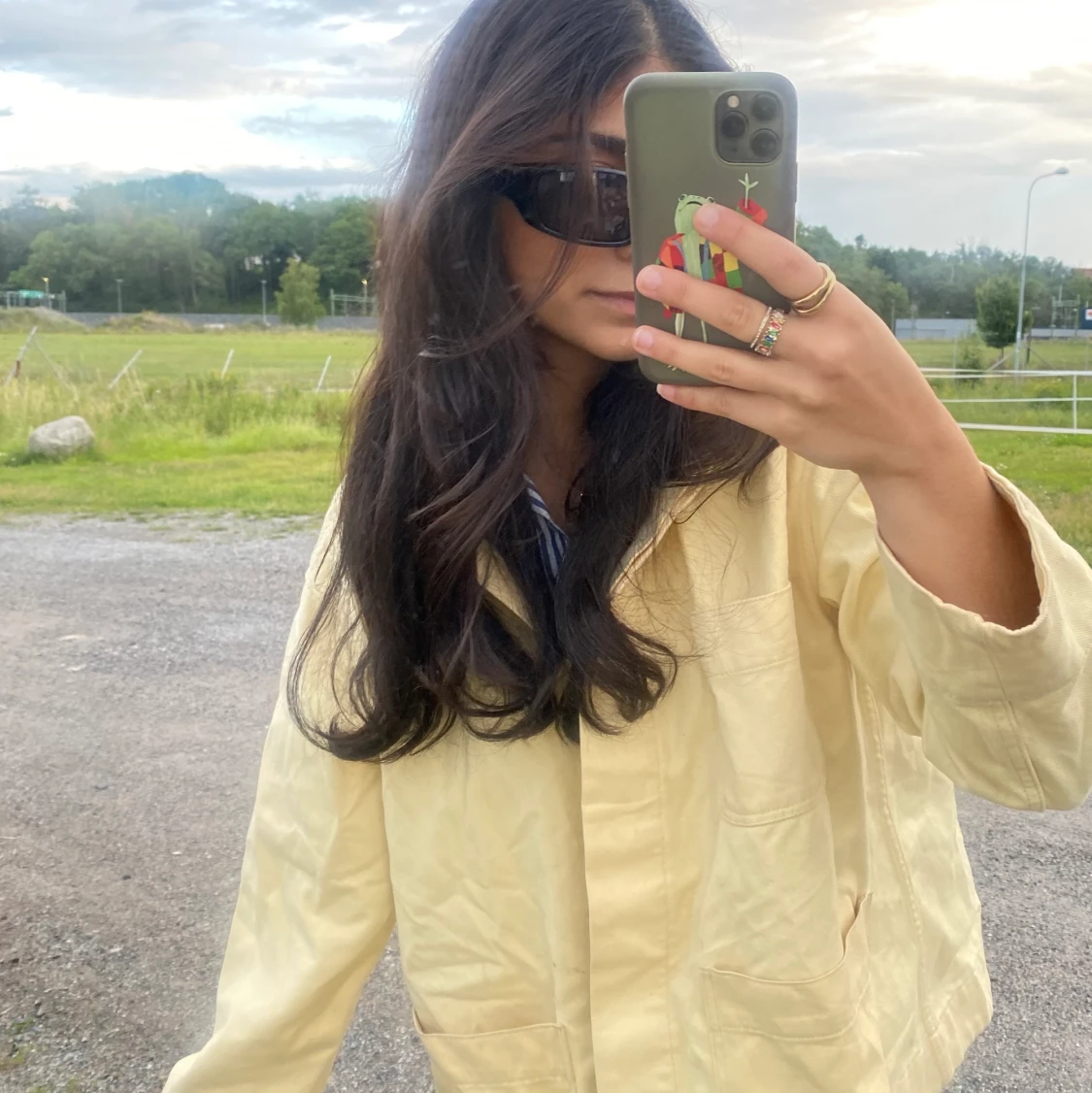 Gul jacka från Weekday