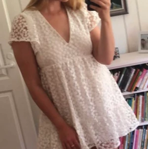 Dress - Beautiful dress from Zara. 🌼 Size M, with shorts underneath #dress #mekko #zara