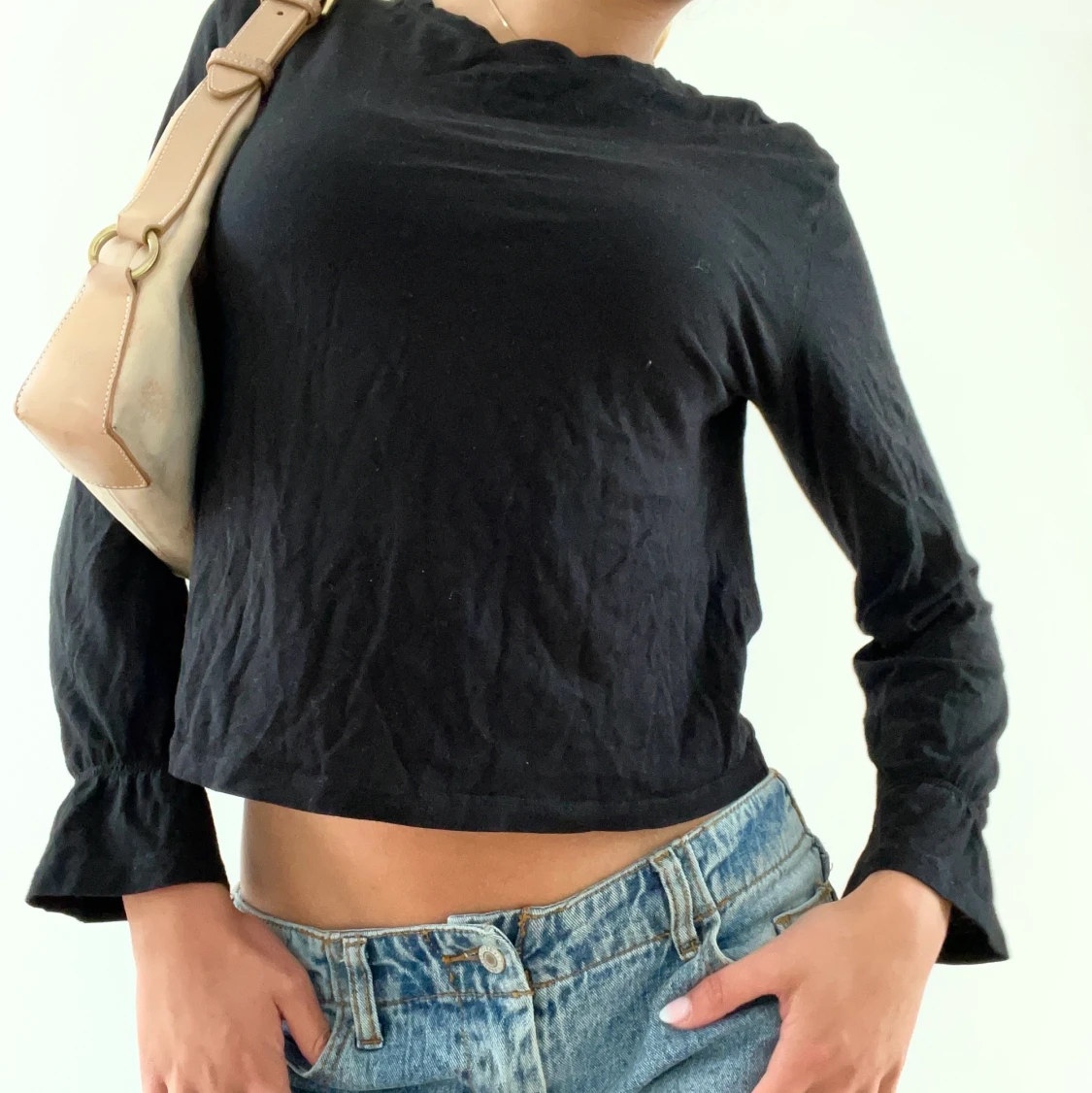 Supersnygg svart topp! ⚡️