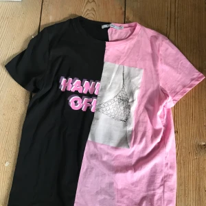 Na-kd  - Säljer en cool tröja i nyskick från Na-kd. Den är i storlek s och endast använd vid tre tillfällen, alltså i mycket bra skick. Pris 75kr. 