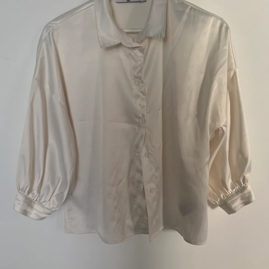 Vit Blus från NA-KD strl XS