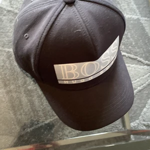 Hugo Boss keps - Den är bekväm och billig 