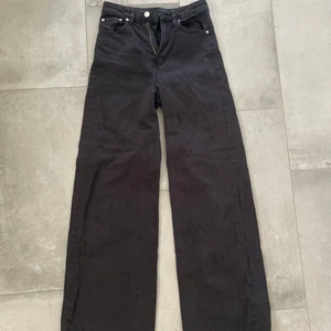 Vida Gina jeans  - Jättefina jeans från Gina som är vida i modellen!💗 jättebra skick!