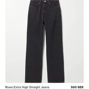 Jeans från weekday i den populära modellen ”rowe”/”row”. Använda en hel del men fortfarande i fint skick. Skriv om du har frågor eller vill se fler bilder!💕 Nypris 500kr men säljer för 150kr.