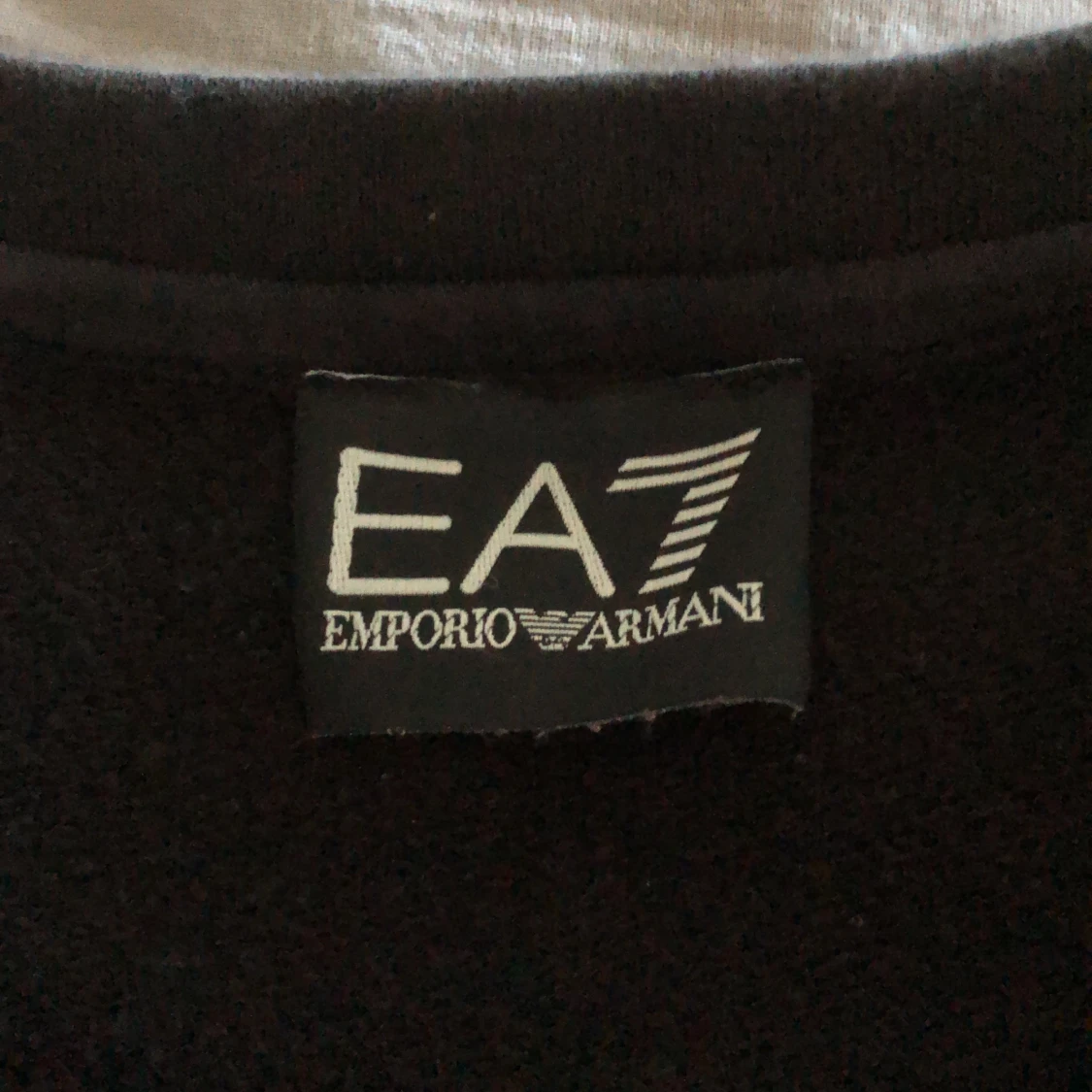 Armani tröja i storlek S-M - 90