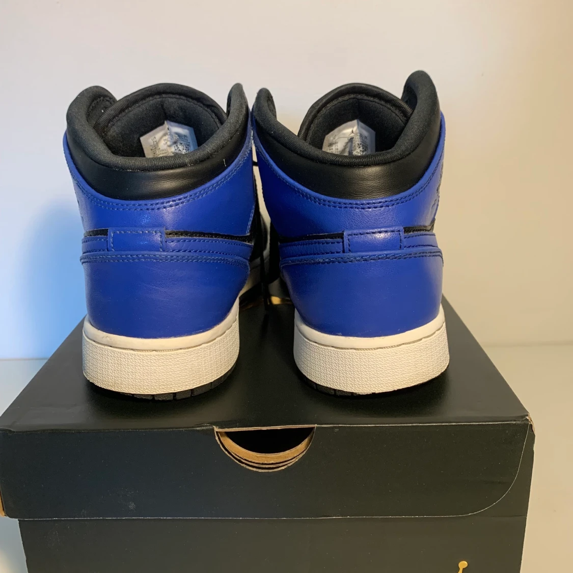 Air Jordan Mid Gs - 90