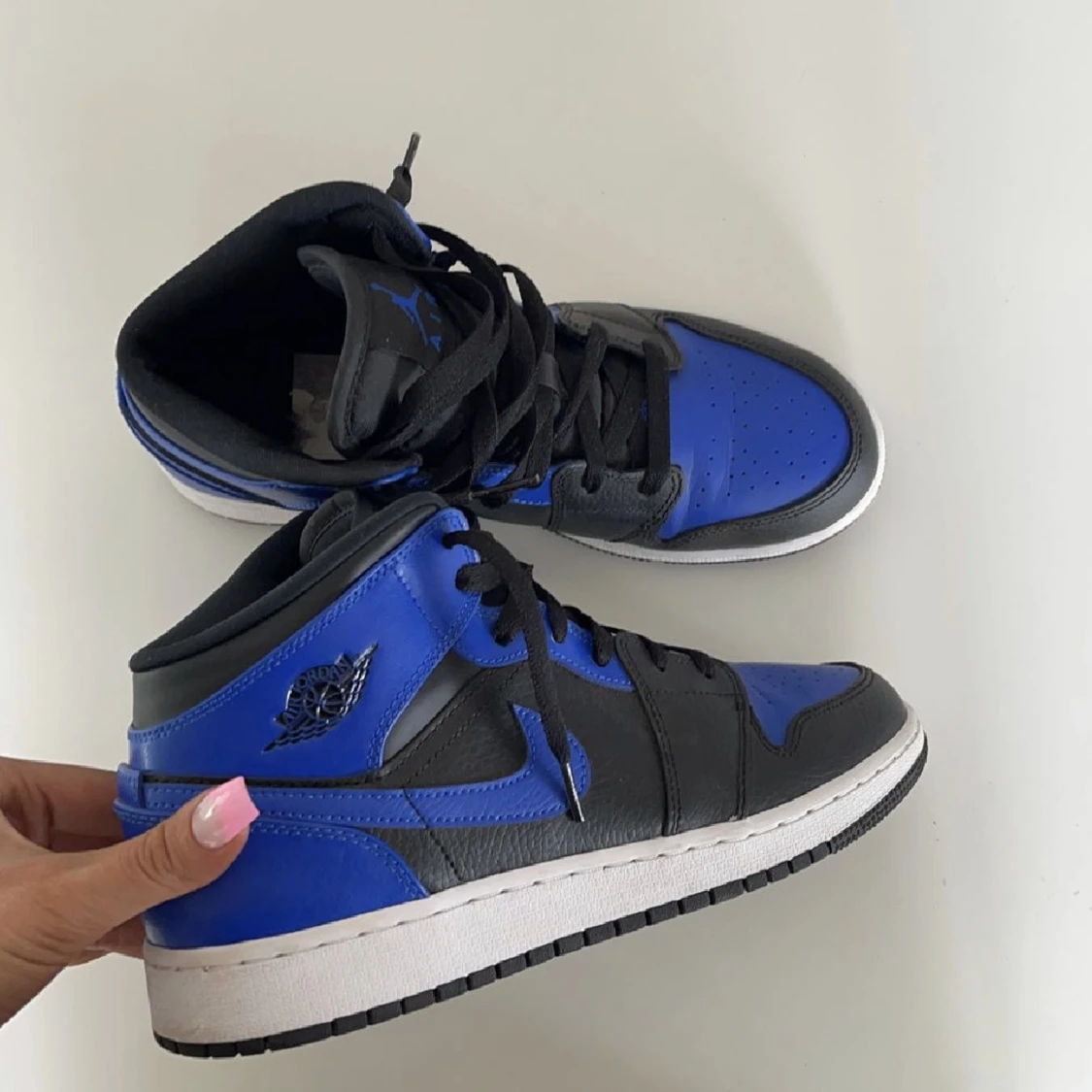 Jordans hyper royal